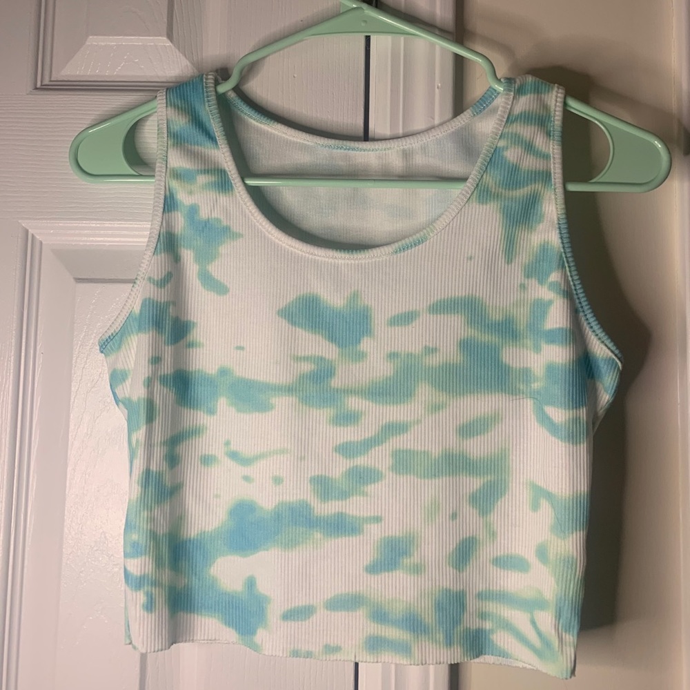 tye die cropped tank top